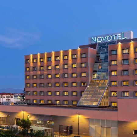 Novotel Caserta Sud Екстериор снимка