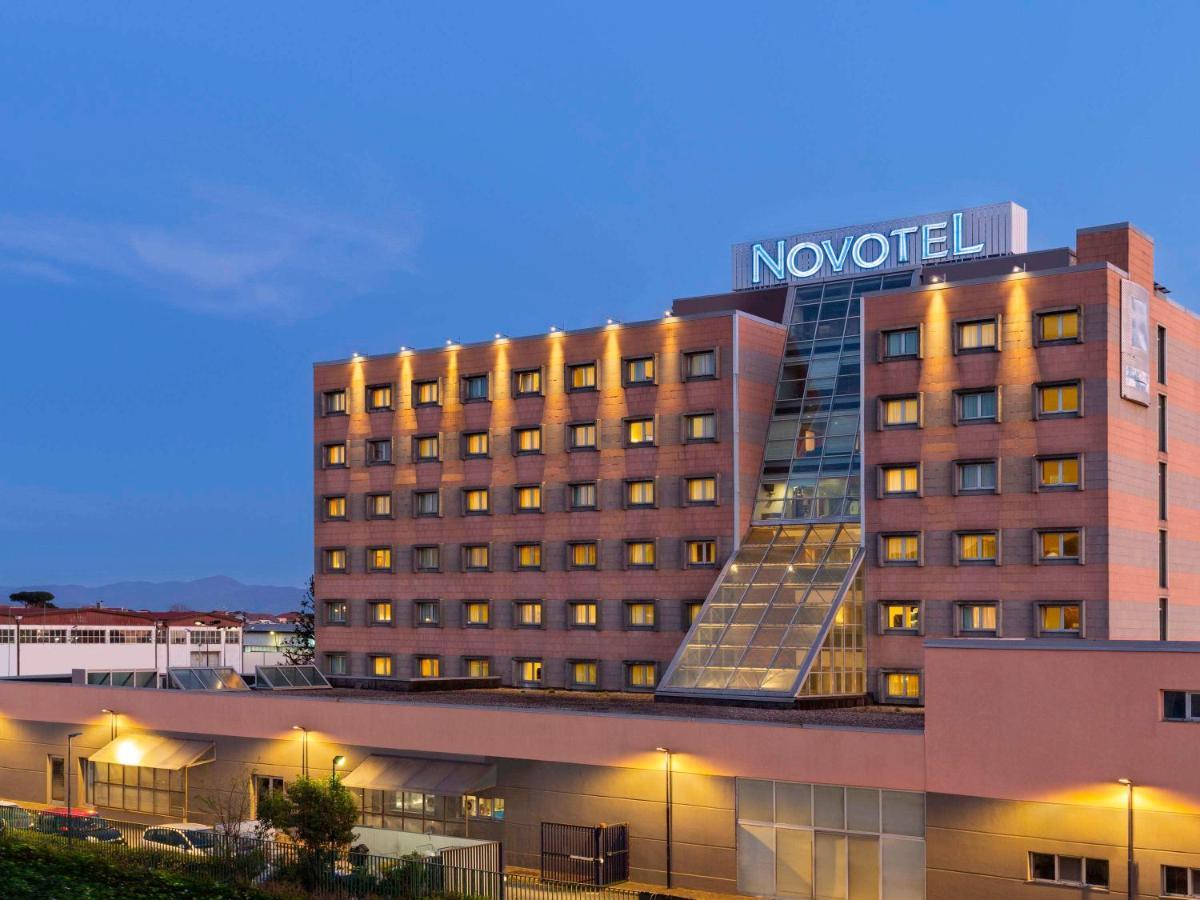 Novotel Caserta Sud Екстериор снимка