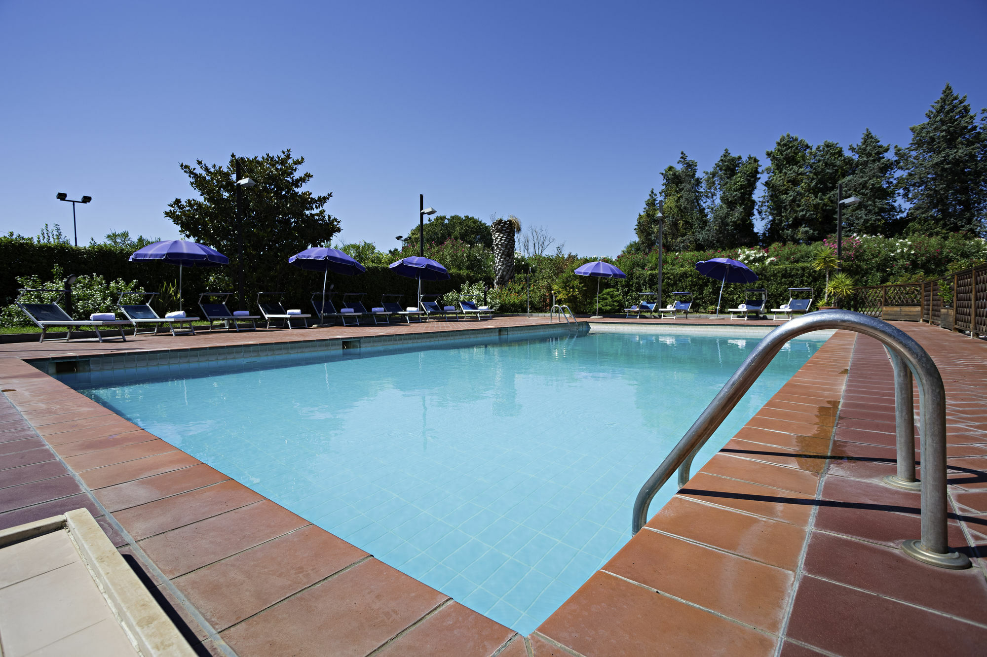 Novotel Caserta Sud Екстериор снимка